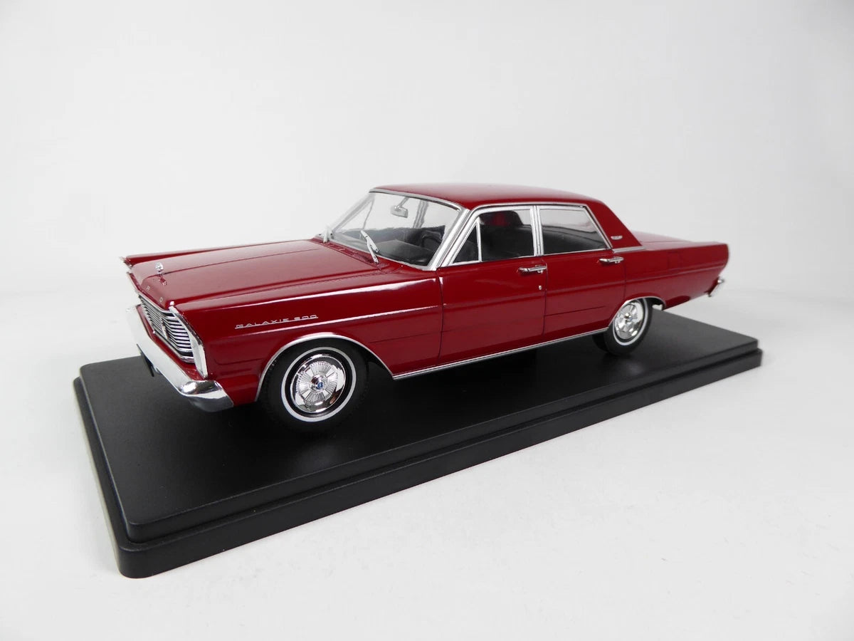 Ford Galaxie 500 rosu 1964 - 1/24 Edicola