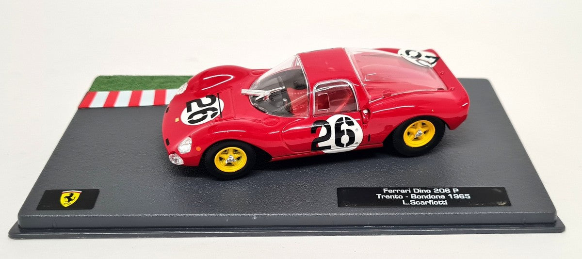 Ferrari Dino 206 P Trento - Bondone 1965 #26 cu vitrina plexiglass - 1/43 Edicola