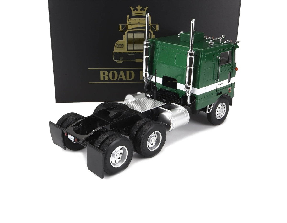 Camion Peterbilt 352 Pacemaker SZM 1977-1979 verde/alb - 1/18 Road Kings