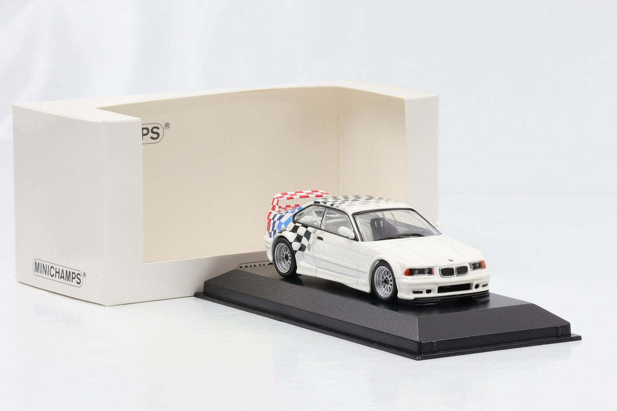 BMW M3 GTR E36 1993 alb Motorsport design 1/650pcs cu vitrina plexiglass - 1/43 Minichamps