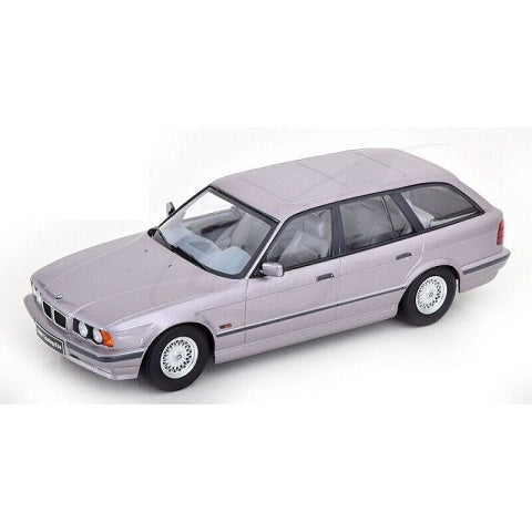 BMW  Seria 5 Touring E34 argintiu - 1/18 Triple9
