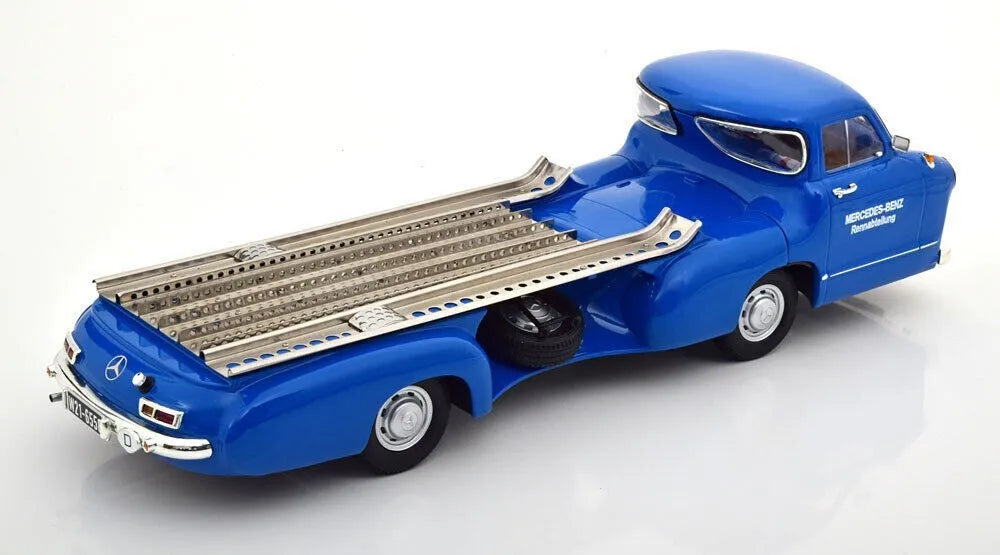 Set Transportor Mercedes Blue Wonder si Formula 1 Mercedes-Benz W196 1955 - 1/18 Werk83