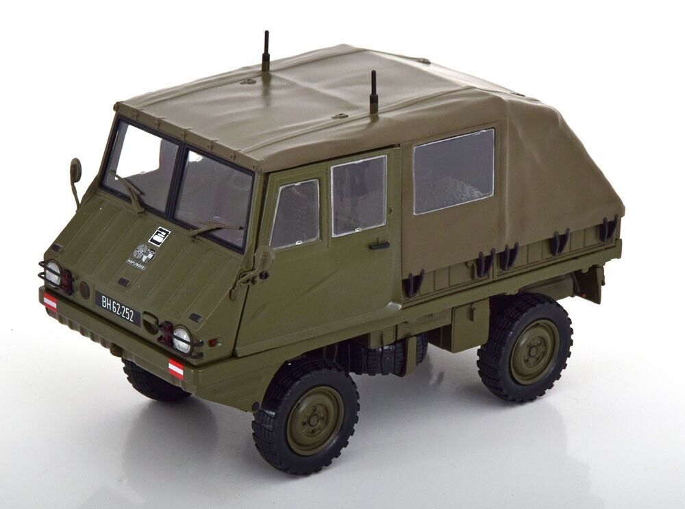 Steyr-Puch Haflinger radio truck Austrian army olive - 1/18 Schuco