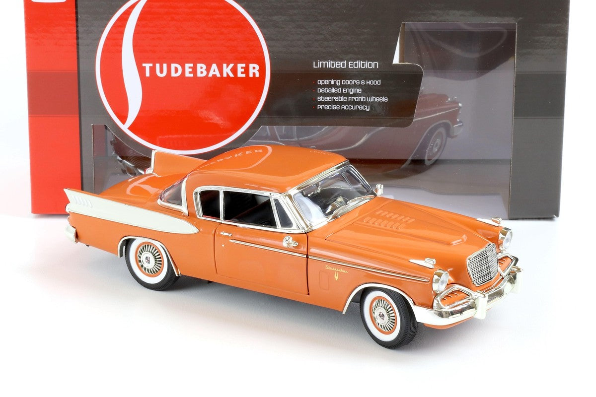 Studebaker Golden Hawk 1957 - 1/18 AutoWorld