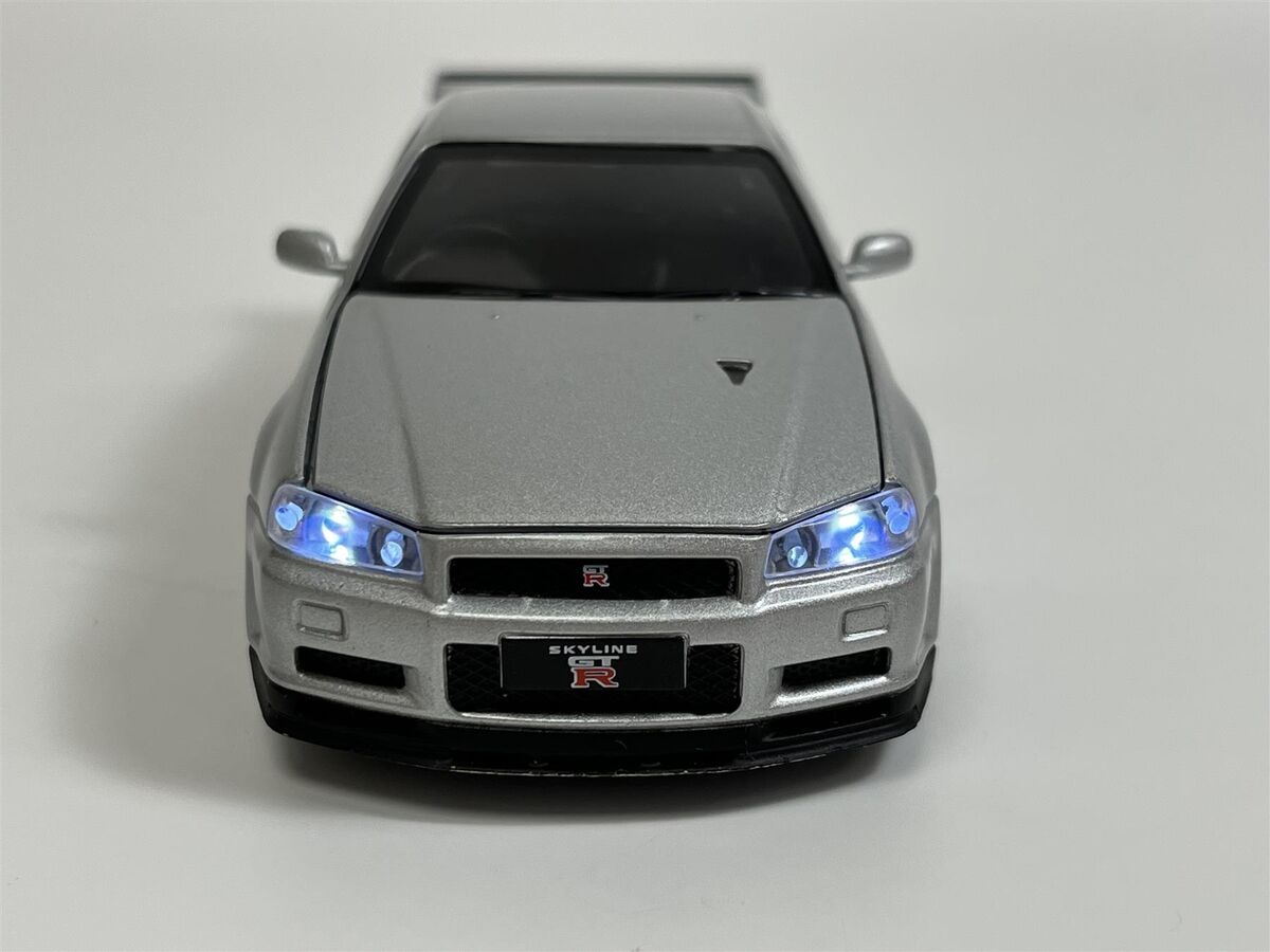 Nissan GT-R34 V-Spec II gri - 1/32 Tayumo