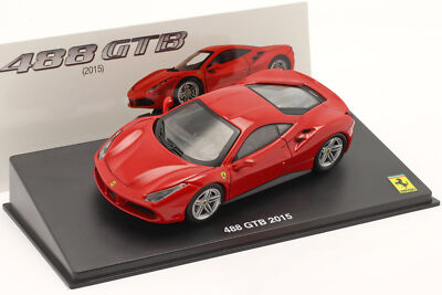Ferrari 488 GTB 2015 cu vitrina plexiglass - 1/43 Altaya