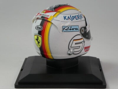 Casca Sebastian Vettel Scuderia Ferrari #5 Formula 1 2017 cu vitrina plexiglass - 1/5 Spark Editions
