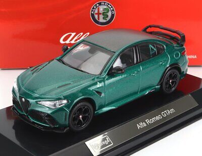 Alfa Romeo Giulia GTAm verde cu vitrina plexiglass - 1/43 Bburago