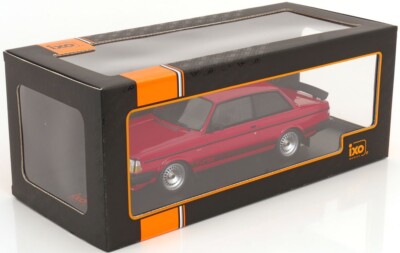 Volvo 240 Turbo "Custom" 1984 - 1/18 Ixo Models