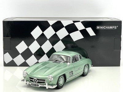 Mercedes-Benz 300 SL Coupe 1955 light green metallic 1/390pcs - 1/18 Minichamps