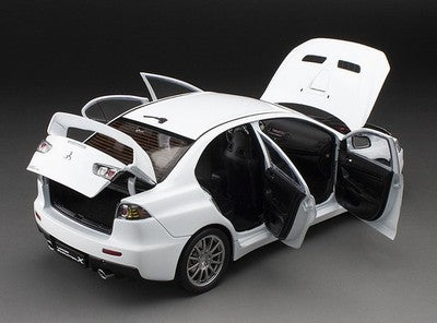 Mitsubishi Lancer Evolution X - 1/18 Sun Star