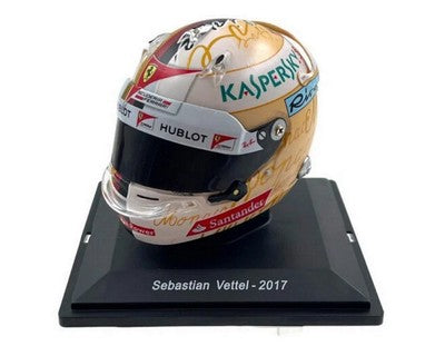 Casca Sebastian Vettel Ferrari #5 Winner Monaco GP Formula 1 2017 cu vitrina plexiglass - 1/5 Spark