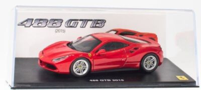 Ferrari 488 GTB 2015 cu vitrina plexiglass - 1/43 Altaya