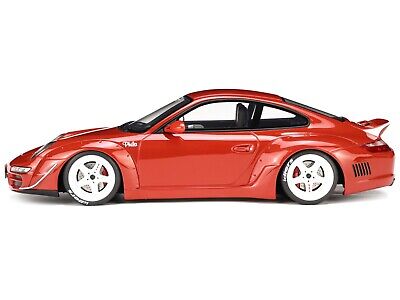 Porsche 911 RWB AKA Phila red 2021 - 1/18 GT Spirit