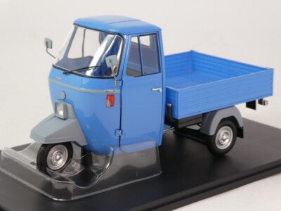 Piaggio Ape P501 Year 1979 albastra cu vitrina plexiglass - 1/18 Mitica