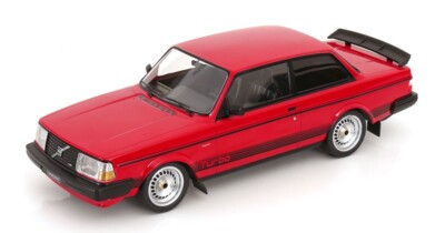Volvo 240 Turbo "Custom" 1984 - 1/18 Ixo Models