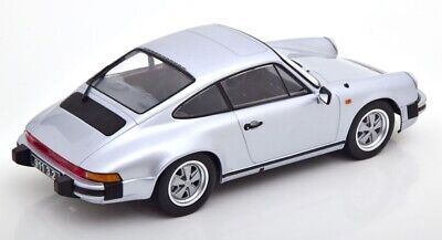 Porsche 911 Carrera Coupe 3.2 1988 250.000 gri - 1/18 KK-Scale
