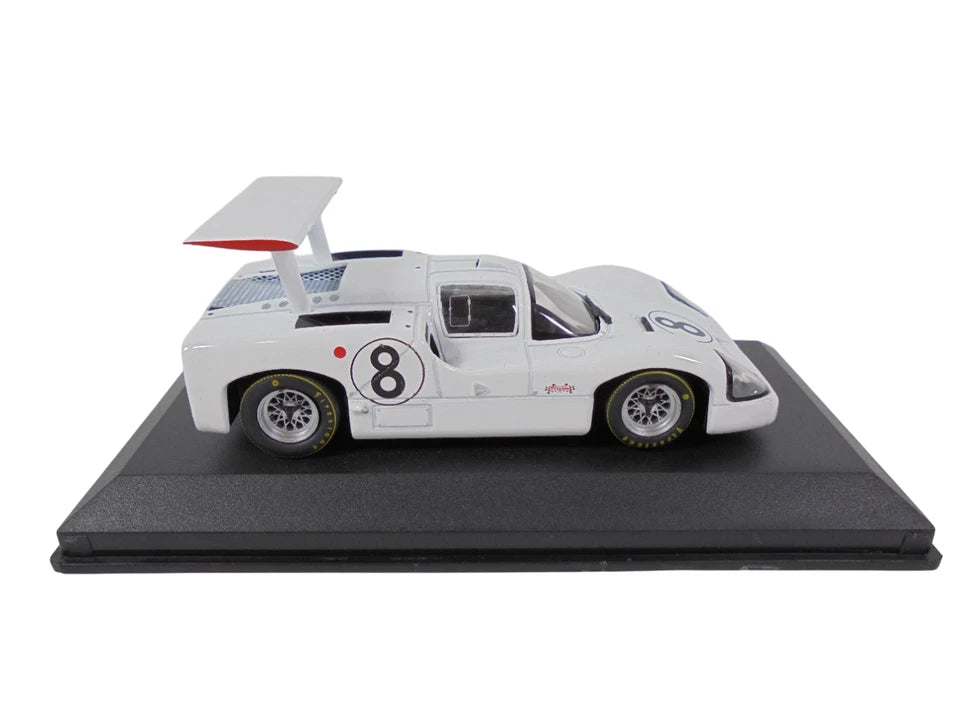 Chaparral 2F B.Johnson si B.Jennings #8 1967 cu vitrina plexiglass - 1/43 Altaya