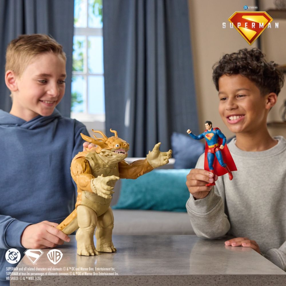 Set de lupta cu figurine Dc Universe - Kaiju si Superman 15 cm