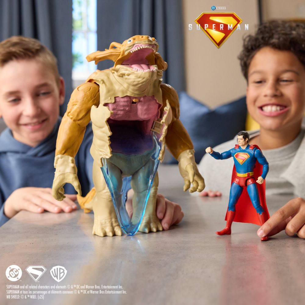 Set de lupta cu figurine Dc Universe - Kaiju si Superman 15 cm
