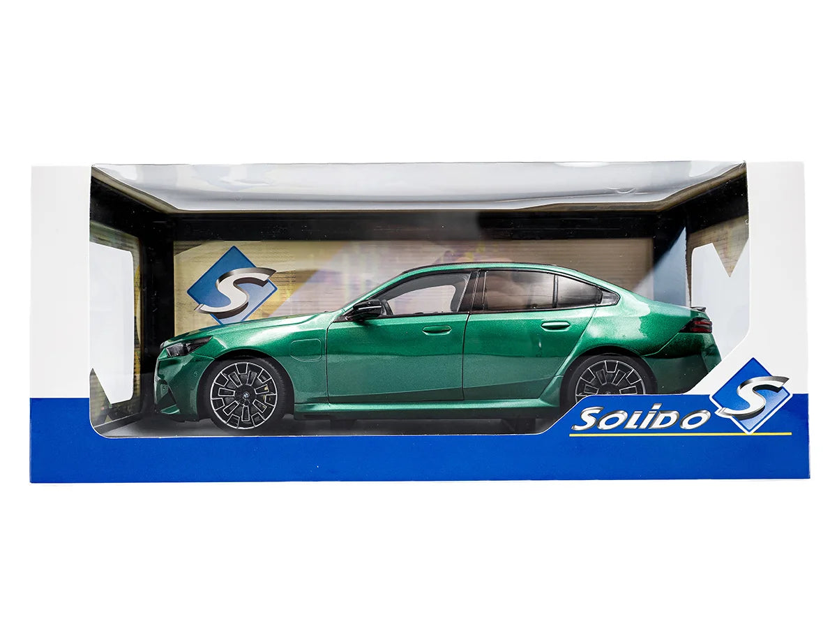BMW M5 2025 verde - 1/18 Solido