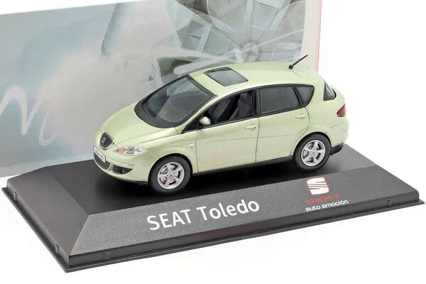 Seat Toledo verde deschis cu vitrina plexiglass - 1/43 Altaya