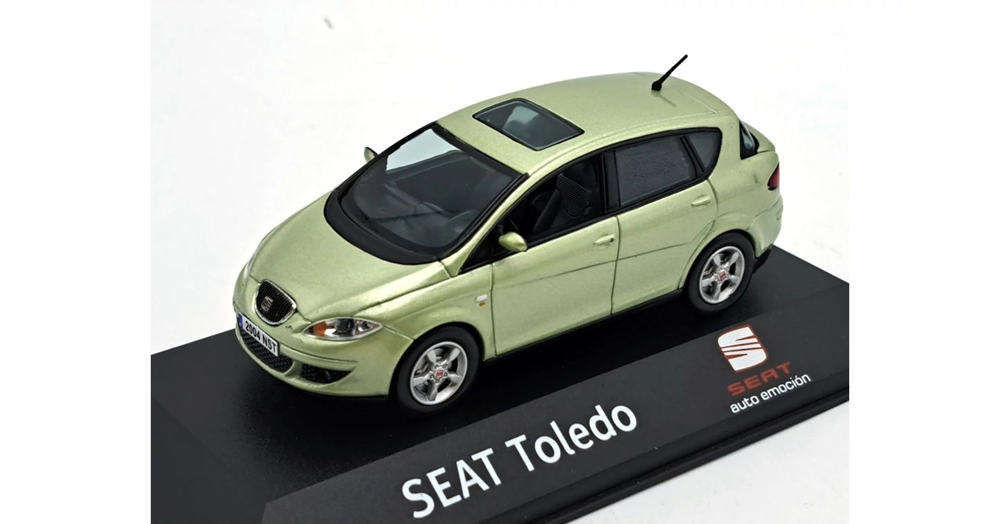 Seat Toledo verde deschis cu vitrina plexiglass - 1/43 Altaya