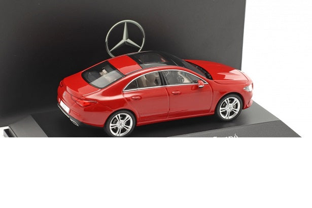 Mercedes CLA Coupe rosu cu vitrina plexiglass - 1/43 Minimax
