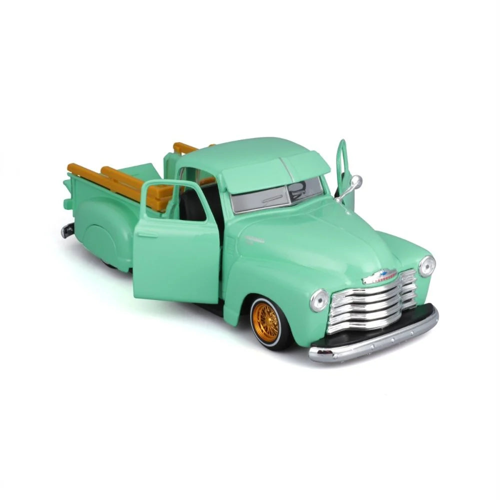 Chevrolet 3100 Pickup 1950 - 1/25 Maisto Design
