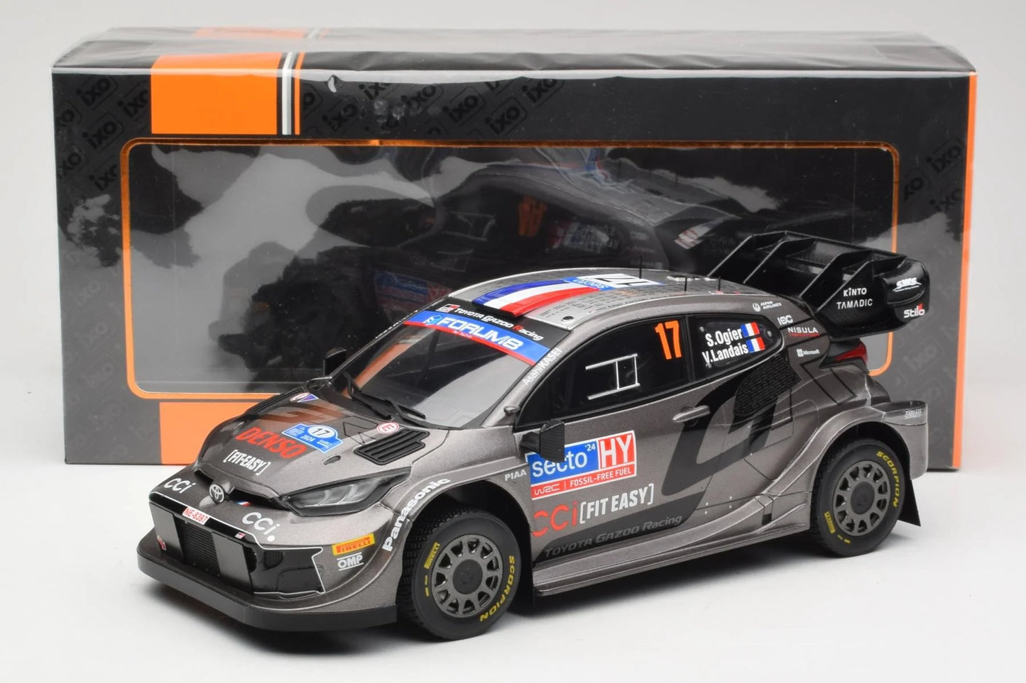 Toyota GR Yaris Rally1 Hybrid #17 Winner Rally Finland 2024 - 1/18 Ixo Models