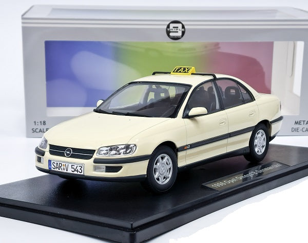 Opel Omega B German taxi 1996 - 1/18 Triple9 Collection