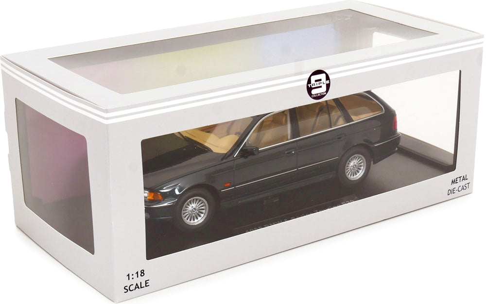 BMW 5-series Touring E39 1998 negru - 1/18 Triple9