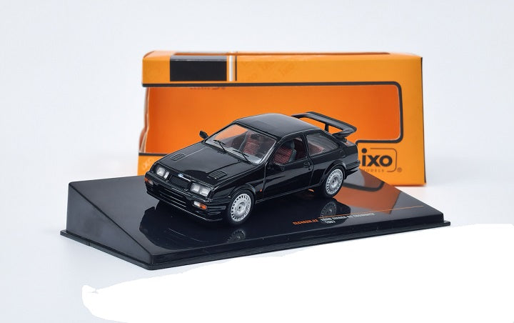 Ford Sierra RS Cosworth 1987 cu vitrina plexiglass - 1/43 IxoModels
