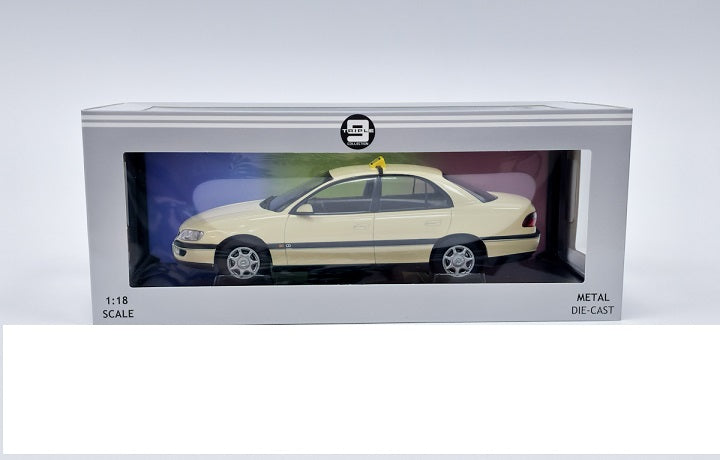 Opel Omega B German taxi 1996 - 1/18 Triple9 Collection