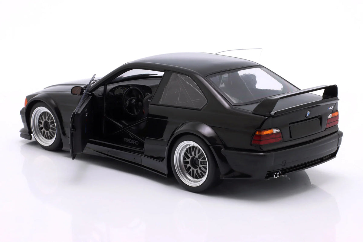BMW M3 E36 GTR plain body black - 1/18 Werk83