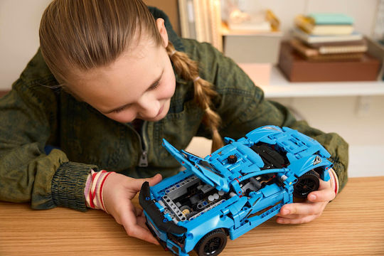 LEGO Technic 42217 - Chevrolet Corvette Stingray albastru (732 piese)