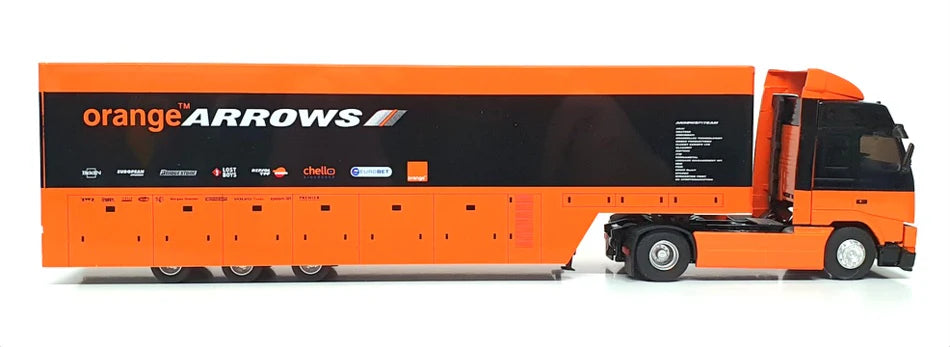 Camion Volvo FH12 Arrows Formula 1 2000/01 Team Transporter portocaliu/negru - 1/43 Ixo